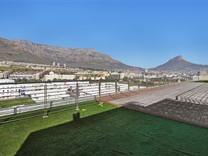2 Bed Apartment in Zonnebloem