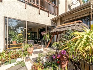 5 Bed House in West Riding