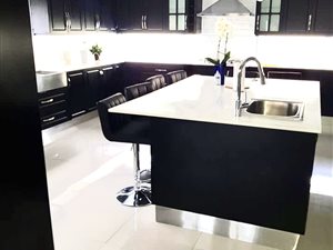 4 Bed House in Kensington