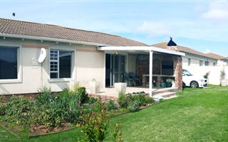 2 Bedroom Townhouse in Lorraine