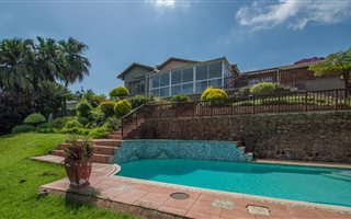 4 Bedroom House in Dawncliffe