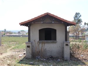 2 ha Land available in Kengies
