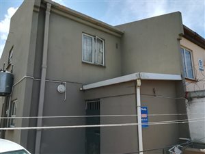 2 Bed House in Lotus Park