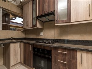 1 Bed Apartment in Alberton
