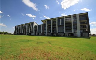 2 Bedroom Apartment in Midstream Estate