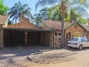 2 Bedroom Townhouse in Doornpoort and surrounds