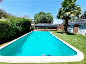 4 Bed House in Fichardtpark