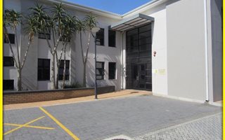 180 m² Office Space in Newton Park