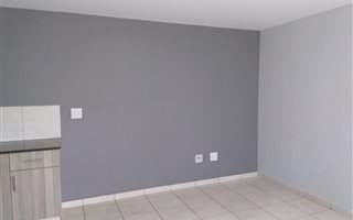 1 Bedroom Apartment in Pinetown Central