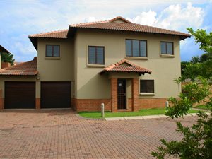 3 Bedroom Cluster in Carlswald North Estate