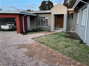 3 Bed Cluster in Glen Marais