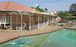 3 Bedroom House in Cyrildene