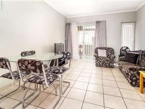 2 Bed Apartment in Paarl Central East