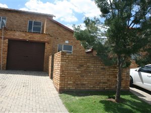 2 Bed Townhouse in Honey Park