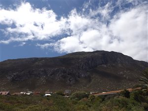 880 m² Land available in Bettys Bay