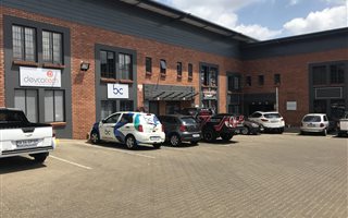 193 m² Industrial space in Hennopspark