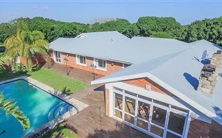 4 Bedroom House in Sardinia Bay
