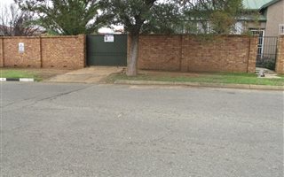 4 Bedroom House in Newlands