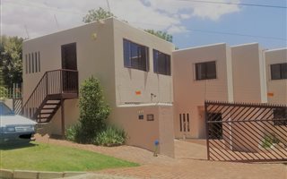3 Bedroom House in Floracliffe