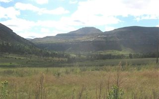 975 m² Land available in Fouriesburg