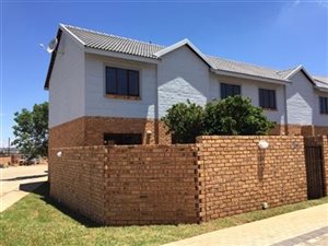 2 Bedroom Duplex in Blue Hills
