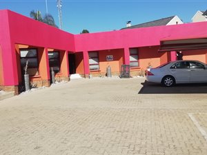 77 m² Commercial space in Bendor