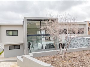 4 Bed House in Baronetcy Estate