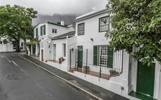 2 Bedroom House in Oranjezicht
