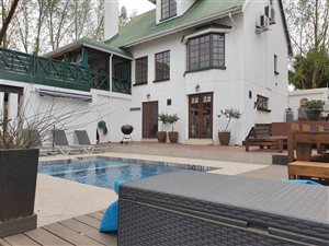 6 Bed Townhouse in Vaalview