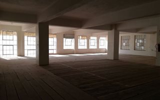 570 m² Office Space in De Beers