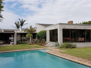 5 Bedroom House in Linkside