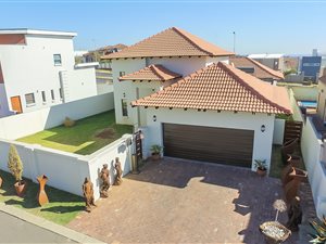 3 Bedroom House in Greenstone Hill