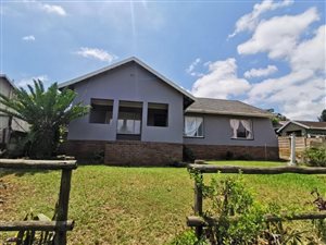3 Bed House in Bisley