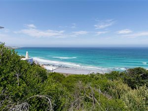 595 m² Land available in Misty Cliffs