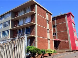 2 Bed Apartment in Rossburgh