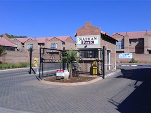 2 Bed Apartment in Sinoville
