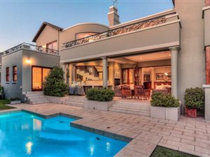 4 Bed House in Benmore Gardens