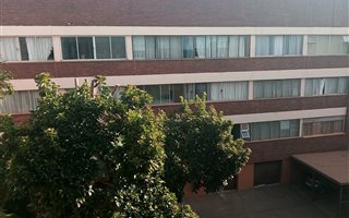0.5 Bedroom Flat in Arcadia