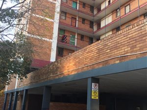 2 Bed Apartment in Pretoria Central