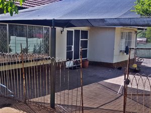 3 Bed House in Ravensklip
