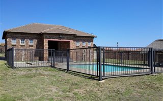 2 Bedroom Apartment in Erand Gardens