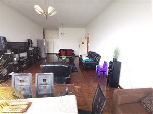 3 Bed Apartment in Bellevue