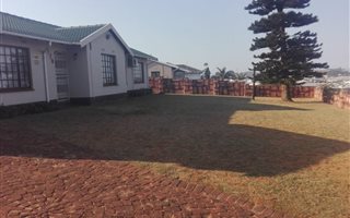 4 Bedroom House in Orient Hills