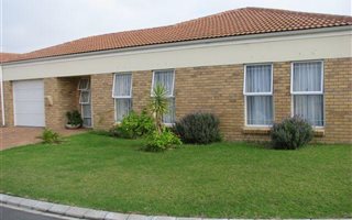 2 Bedroom House in Brackenfell Central