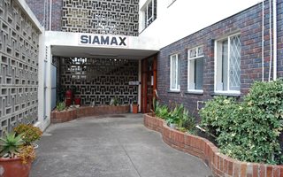 2 Bedroom Apartment in Mount Croix