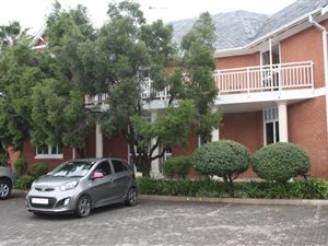 420 m² Office Space in Broadacres