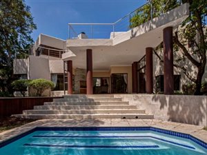 4 Bed House in Dainfern Golf Estate