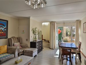 2 Bed Apartment in Sunninghill