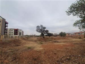 8718 m² Land available in Centurion CBD