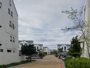 3 Bed Apartment in De Velde